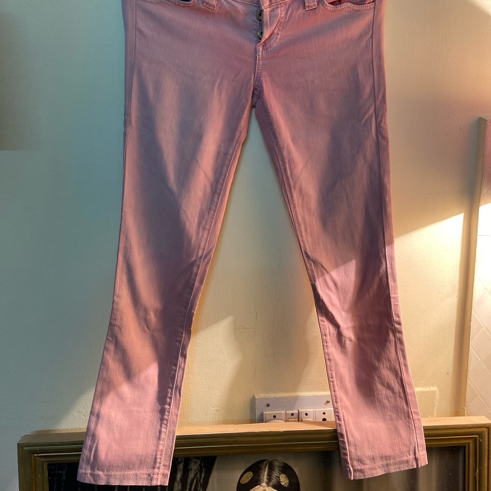 Guess jeans.Waist - 30 -Low waist jeans. It’s for skinny legs. - Picture 10 of 10